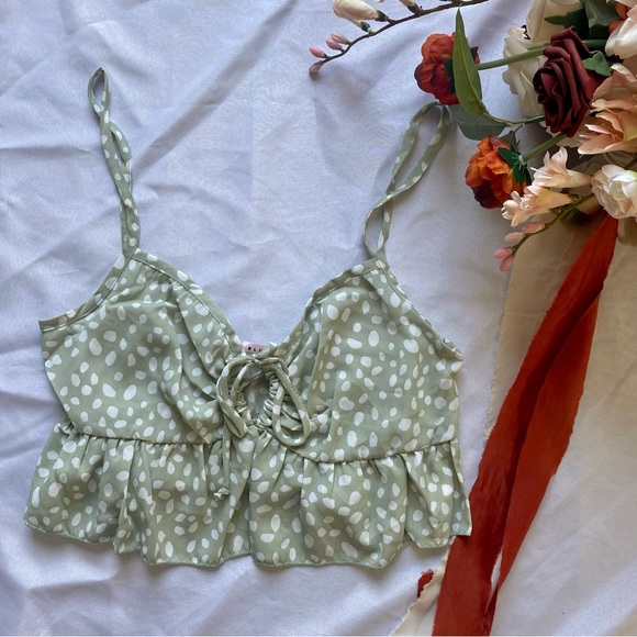 🌸Sage Croped Blouse🌸 - Picture 3 of 4